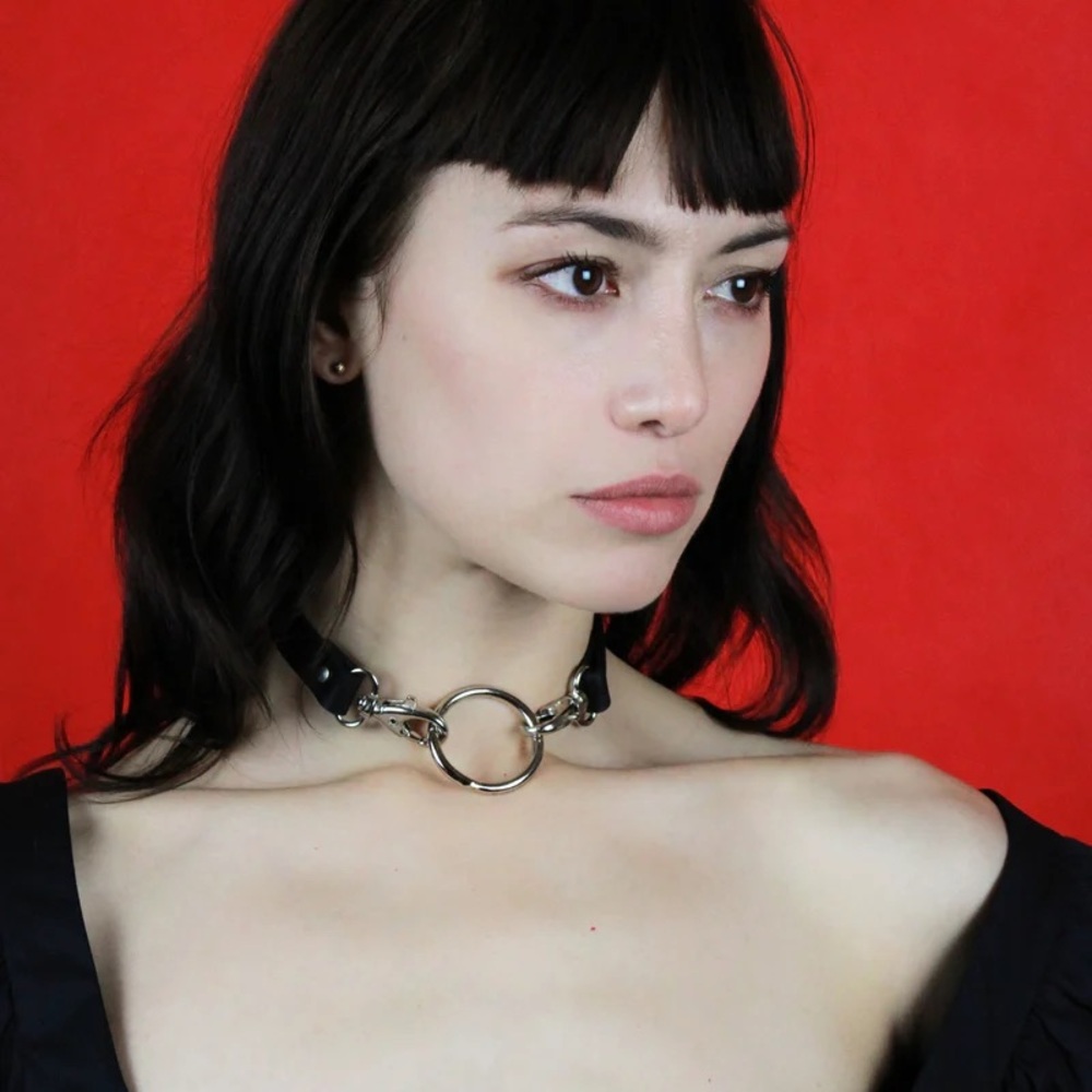 BABY TURNS BLUE - Sina Choker